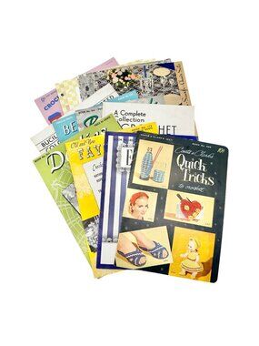 Vtg Lot of 11 Crochet Pattern Books Coats Doilies Edgings Bedspreads Cuddle Toys